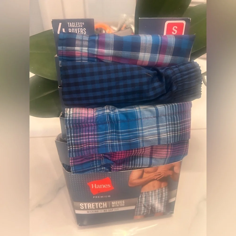 Hanes Premium Stretch Woven Boxer Shorts - 3 pack...Sz. S - Picture 3 of 6